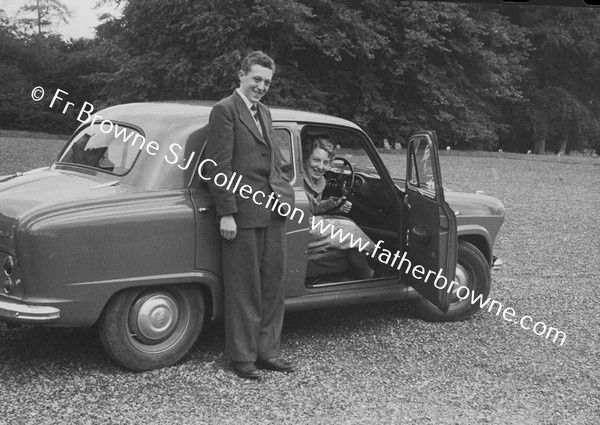 TED BROWNE (OF NAAS) AND FAMILY WITH CAR